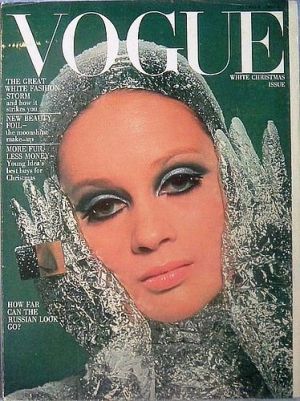 Vintage Vogue magazine covers - wah4mi0ae4yauslife.com - Vintage Vogue UK December 1966.jpg